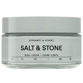 Salt & Stone Crema Corporal Bergamota Hinoki en botella, uso diario.