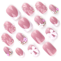 CTTHNBD diseño floral en uñas pegadas, ideal para looks temáticos