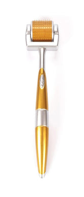 CYSSUS professional derma roller with 192 titanium needles for at-home microneedling.