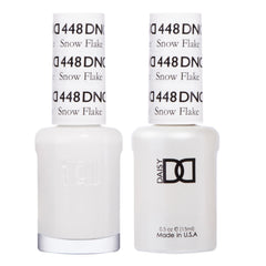 DAISY DND Snow Flake 448: Esmalte en gel blanco cremoso para uñas lisas y cobertura uniforme.