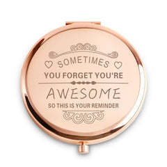 Daricano espejo compacto personalizado frente, ideal regalo significativo para amigas.
