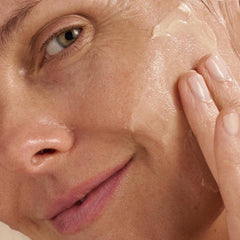 Dermalogica MultiVitamin Power Recovery Cream – panthenol en vedette, apaisement et réhydratation.