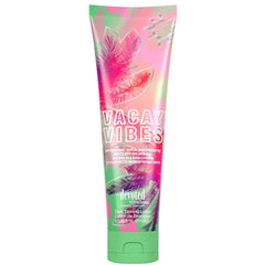 Vacay Vibes de Devoted Creations en botella para bronceado progresivo y natural.