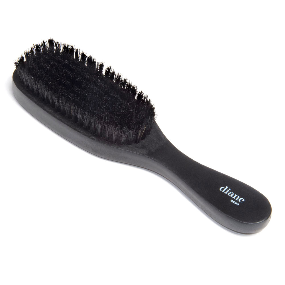 Cepillo Diane con 7 filamentos suaves para definir ondas sin tirar.