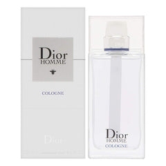 Frasco de Dior Homme, colonia para hombre, uso diario y aroma elegante para ocasiones.