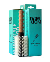 Dom Dom cepillo redondo para secado con volumen de 2,3 pulgadas y acabado suave.