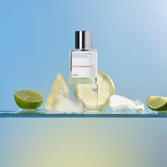 Dossier Fruity Magnolia spray captures a long-lasting scent for everyday use.