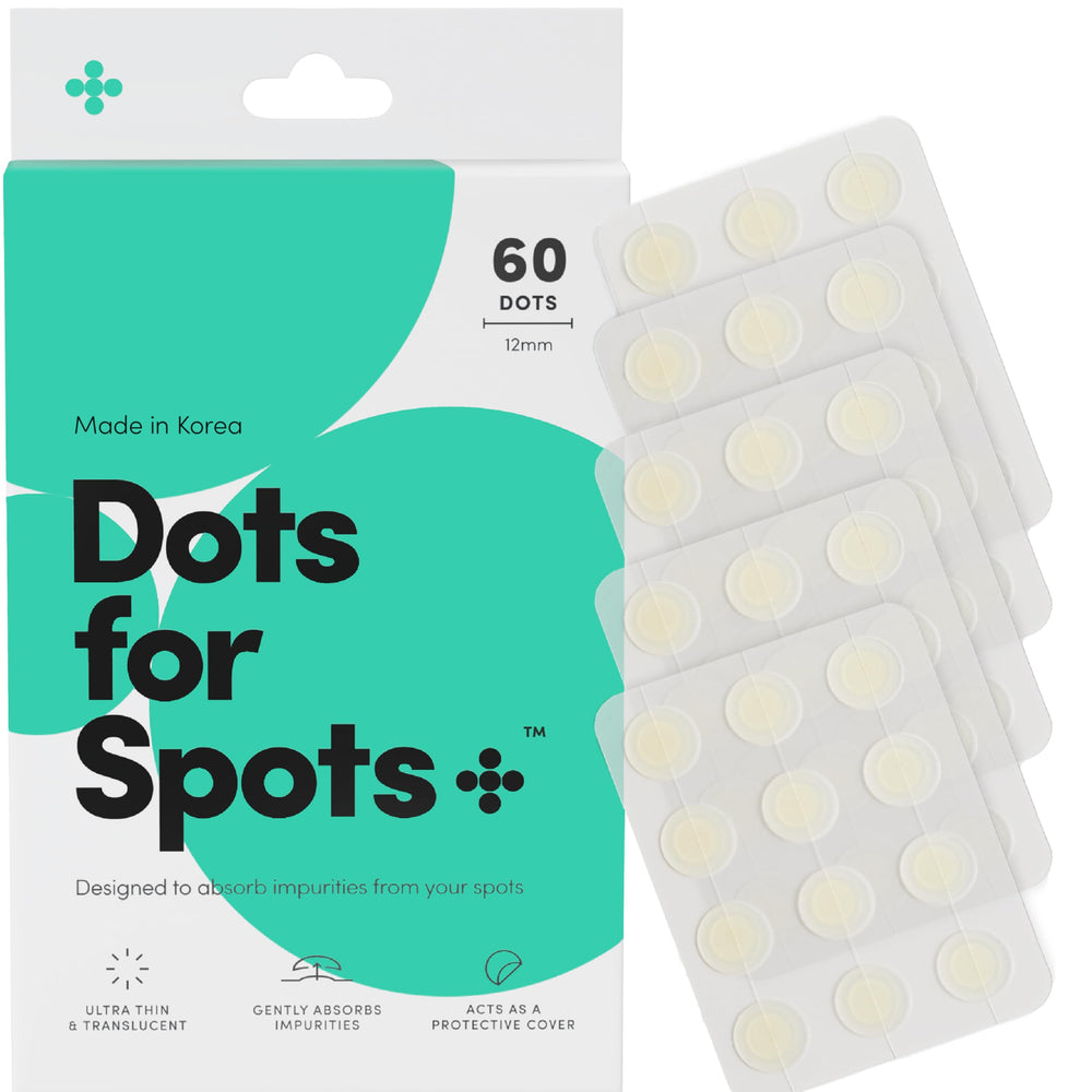 Parche translúcido de Dots for Spots para espinillas, uso discreto durante el día.