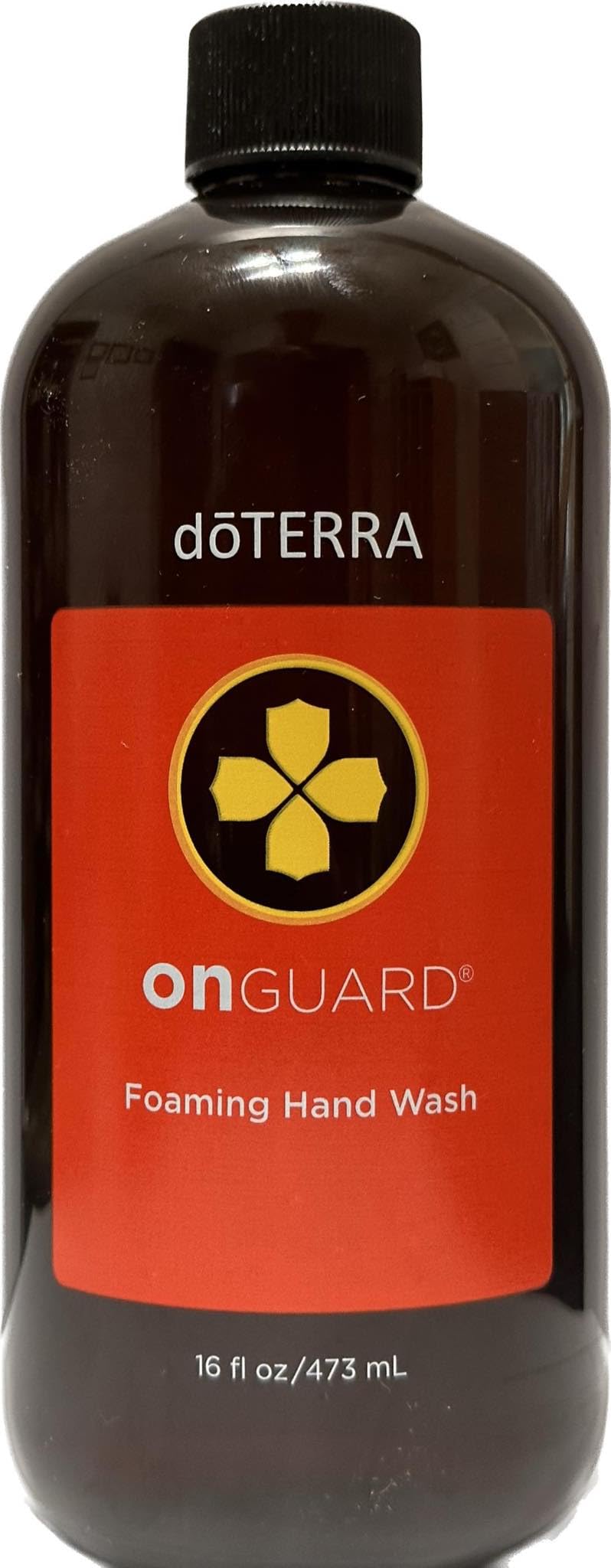 doTERRA On Guard espuma de jabón para manos, limpieza suave y protección diaria.