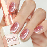 Gel Double Rhythm con efecto ojo-gato para uñas.