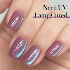 Tono morado ciruela en uñas para estilo elegante