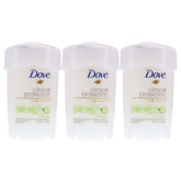 Dove Protección Clínica Cool Essentials en paquete de 3 para uso diario.