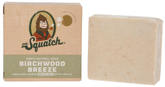 Dr. Squatch Birchwood Breeze: jabón en barra con grano medio para exfoliación suave y aroma amaderado.