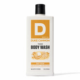 Duke Cannon Bay Rum Body Wash en botella, aroma isleño para ducha revitalizante.