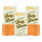 Duke Cannon gran bloque de jabón para hombres con aroma cítricos y cedro.