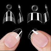 Puntas de uñas extra cortas EJIUJIUO en formato almendra, ideal para uso diario.
