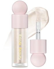 Erinde iluminador líquido Luz de Luna realza el rostro con brillo suave.