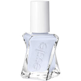 essie Postura Perfecta en bote para un acabado duradero.