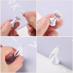 Etercycle: expositor de cristal para exhibir uñas con estabilidad.