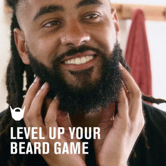 Mantequilla para barba Every Man Jack en tarro, suaviza y controla el encrespamiento.