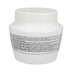 Fanola: aplicación de mascarilla para desenredo suave desde raíces a puntas.