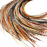 Feather Headz: extensiones con plumas naturales para un look boho llamativo.