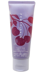 Fenty Skin Cherry Dub exfoliante de cereza suaviza poros e ilumina la piel.