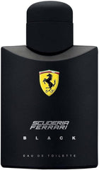 Ferrari Scuderia Black: botella frontal para un aroma elegante diario.