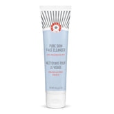 First Aid Beauty Pure Skin, botella limpia suavemente sin resecar la piel sensible.