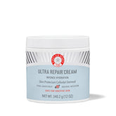 First Aid Beauty Ultra Repair Cream en bote, alivio inmediato para piel seca.