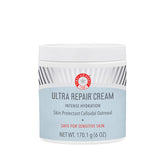 First Aid Beauty Ultra Repair Cream en bouteille pour hydrater la peau sèche.
