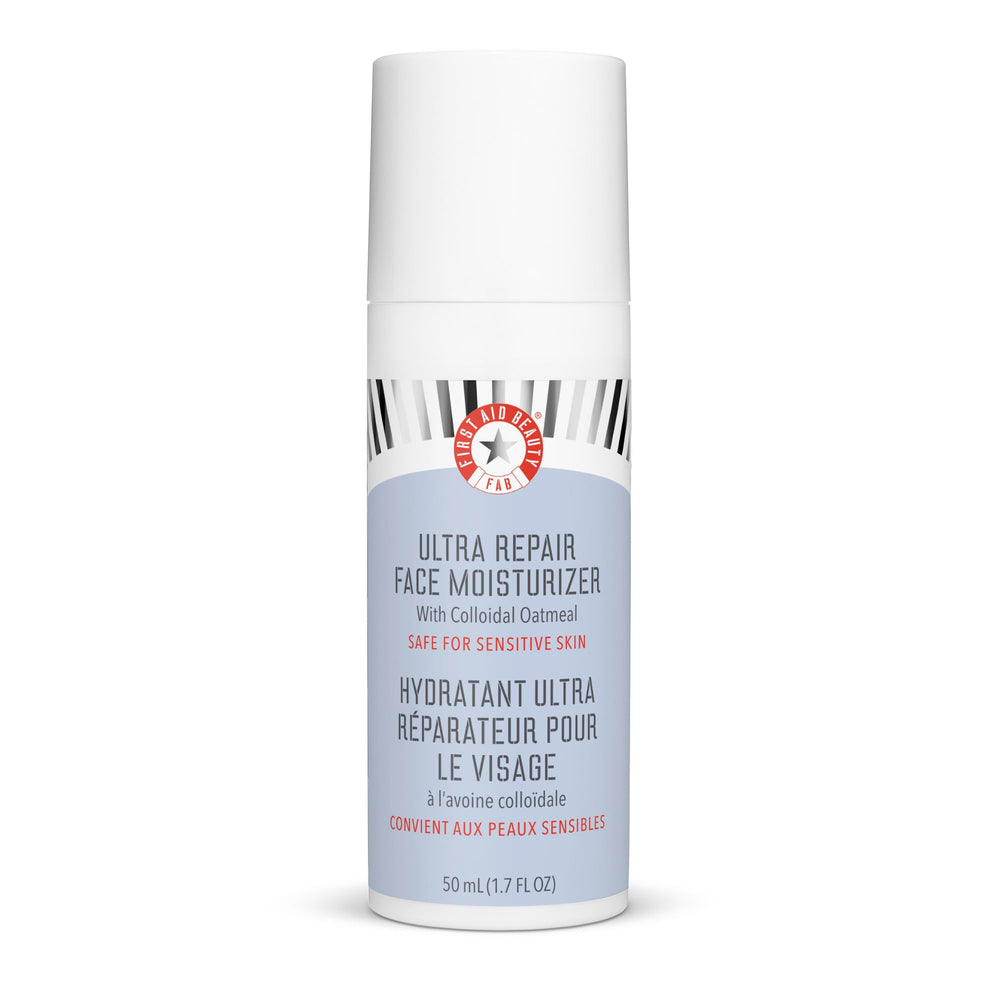 First Aid Beauty Ultra Repair, botella con pompa para hidratación diaria de la piel.