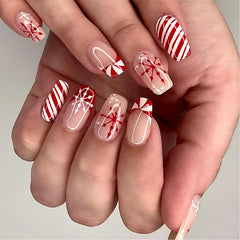 Uñas postizas FLSKENAI Navidad, cuadradas con copos de nieve en francés