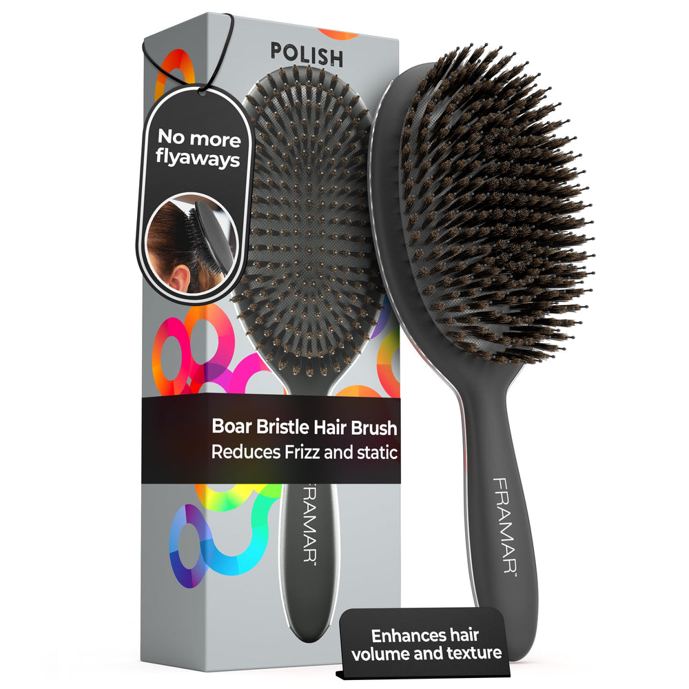 Brosse FRAMAR en poils de sanglier, glisse douce et brillance naturelle.