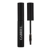 Gabriel Cosmetics Mascara aplicación-detalle para definición precisa.