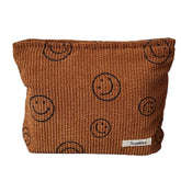 Gardsell estuche de pana con puntos, vista frontal, ideal para maquillaje diario.