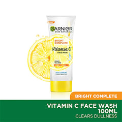 Garnier Limpiador facial iluminador, textura en gel para una limpieza rápida.