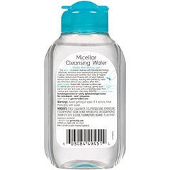 Garnier Micelar con tecnología atrapa suciedad y maquillaje con suavidad.