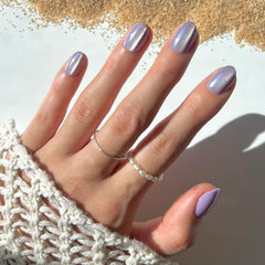Glamnetic cola de sirena: uñas postizas con acabado aterciopelado morado para verano