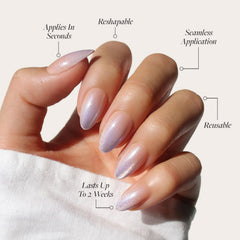 Glamnetic Polar Day: détails glitter pour une touche lumineuse et sophistiquée.