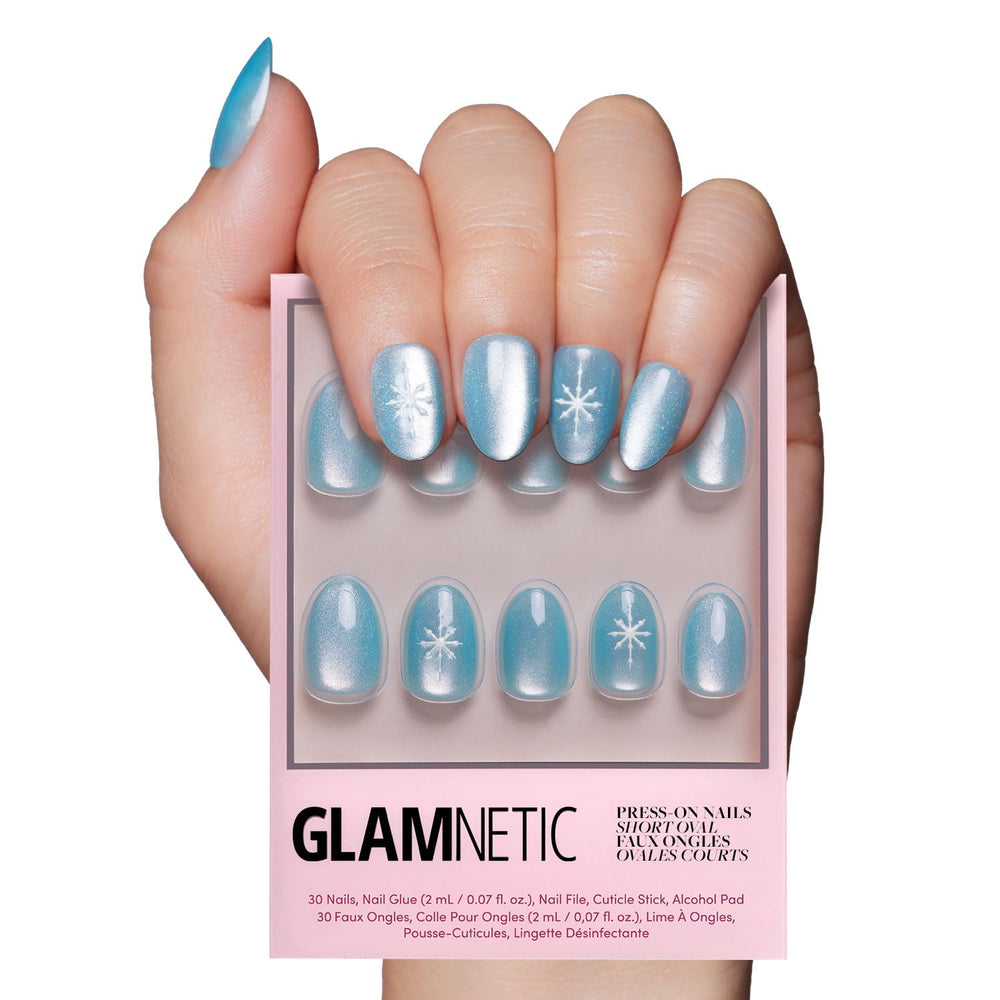 Glamnetic Subzero: uñas azules heladas con acabado opaco, look invernal y duradero