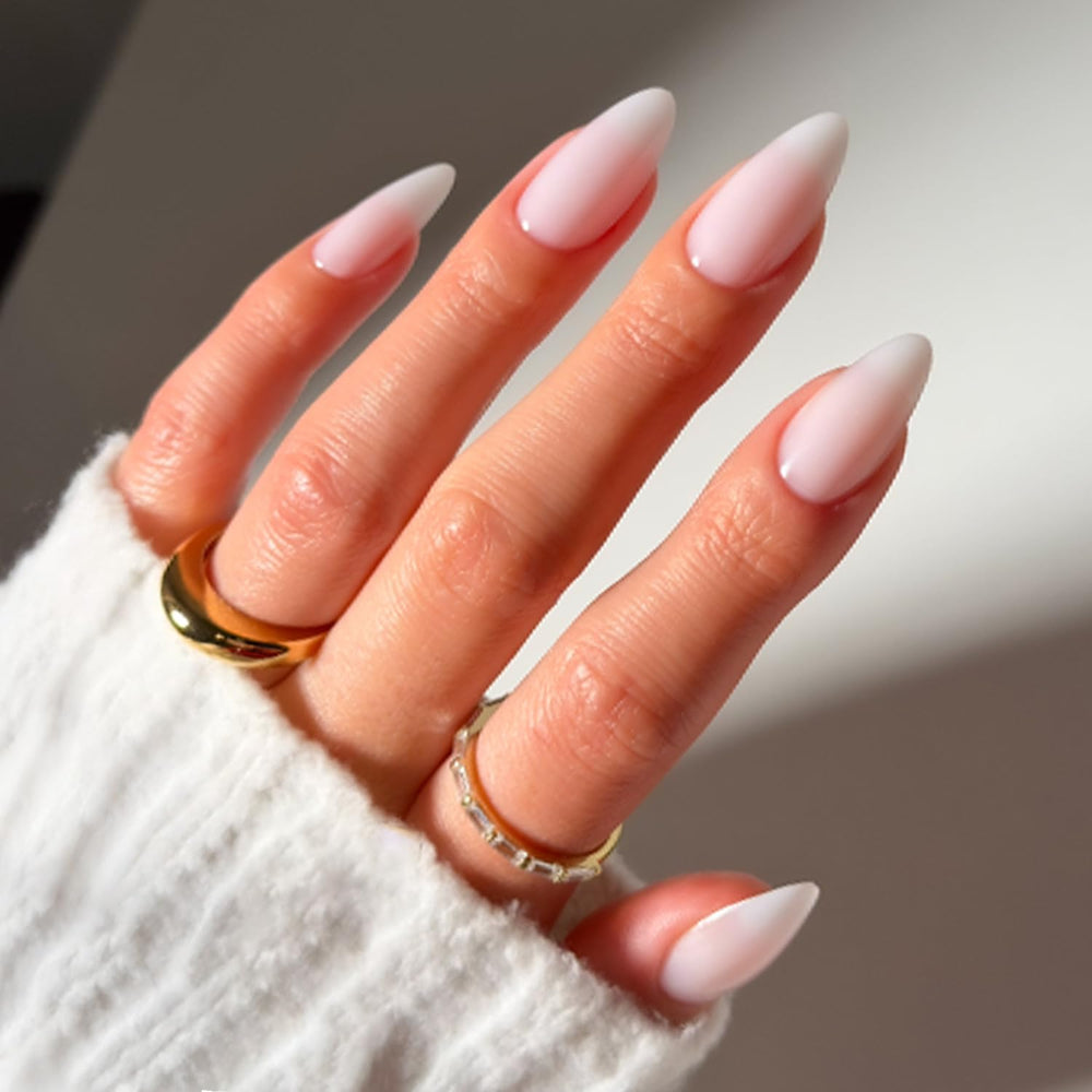 Glamnetic Uñas postizas nubladas con base lechosa para un look suave y elegante