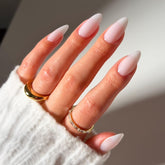 Glamnetic Uñas postizas nubladas con base lechosa para un look suave y elegante