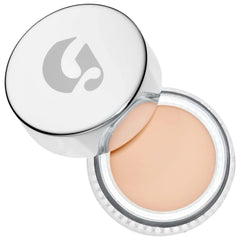 Emballage du Glossier Stretch Concealer G10 prêt à l’emploi pour transport facile.