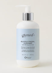 GlyMed Plus limpiador facial suave, envase, limpia la piel sensible y la deja fresca.