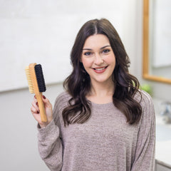 GranNaturals cepillo alisado para control de frizz y estilo pulido.