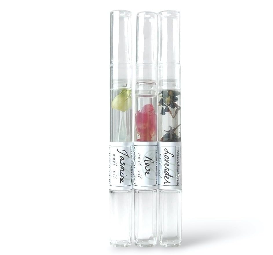 Stylo Greenmade Goods Lavande avec pétales réels, hydratation rapide.