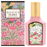 Gucci Flora Gorgeous Gardenia: botella elegante para lucir en cualquier ocasión.
