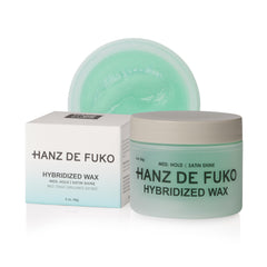 Hanz de Fuko Hybridized Wax acabado medio para peinados versátiles con brillo natural.
