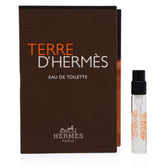 Hermès Terre d'Hermès, frasco atomizador, lleva la fragancia en 2 ml para viaje.